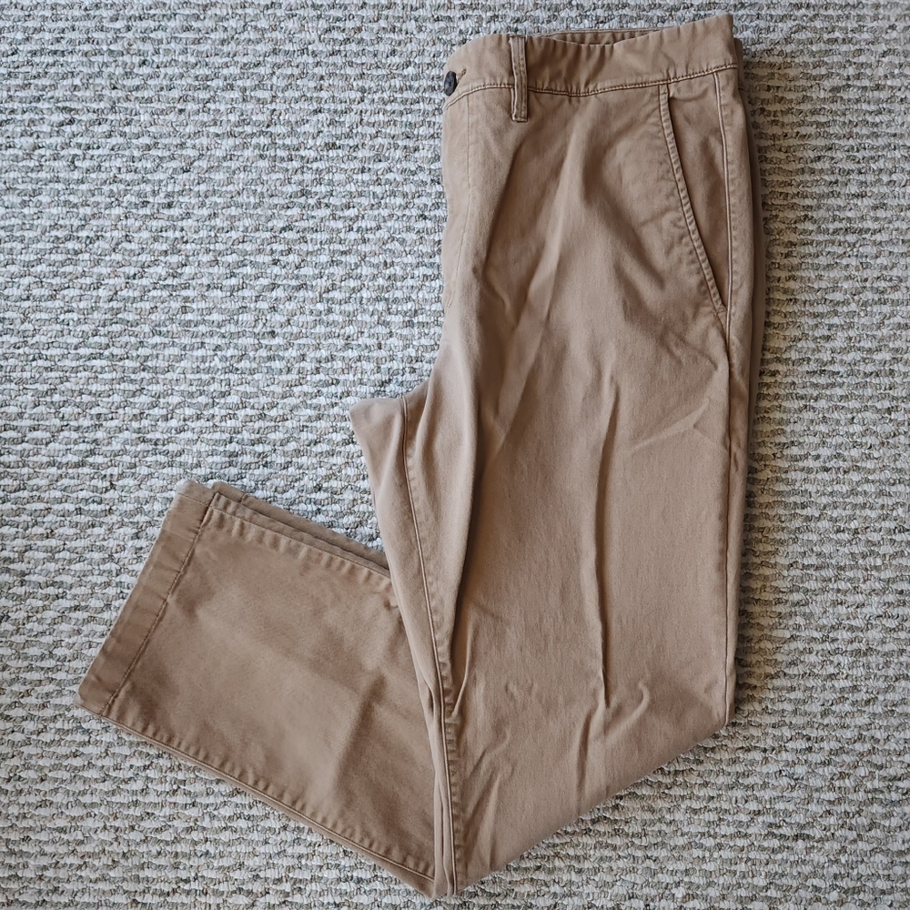 Men's Every Wear Straight Fit Chino Pants - Goodfellow & Co™